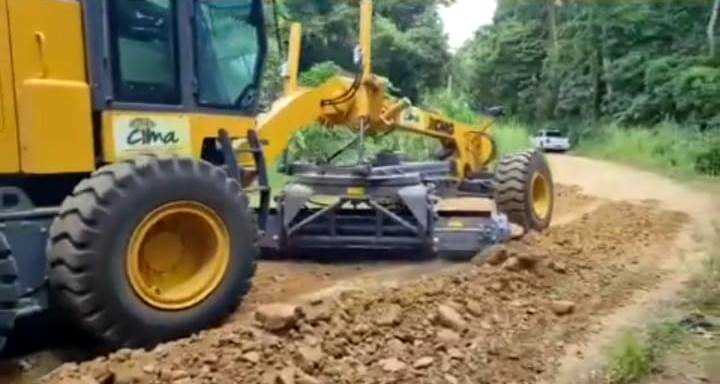 Camacã: Prefeitura reinicia recuperação da estrada que liga a Jacareci